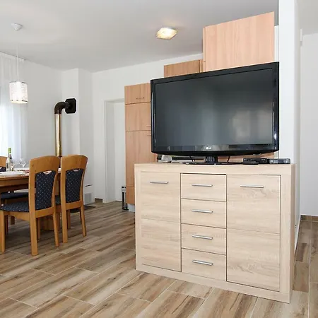 Gloria Apartment