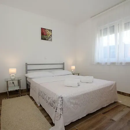Apartment Gloria